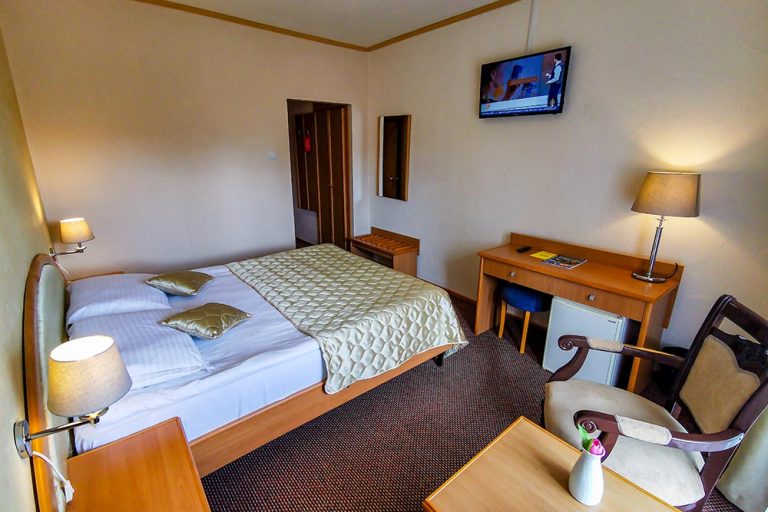 Camera dubla matrimoniala Hotel Belvedere Predeal