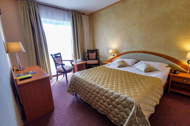 Camera dubla matrimoniala Hotel Belvedere Predeal